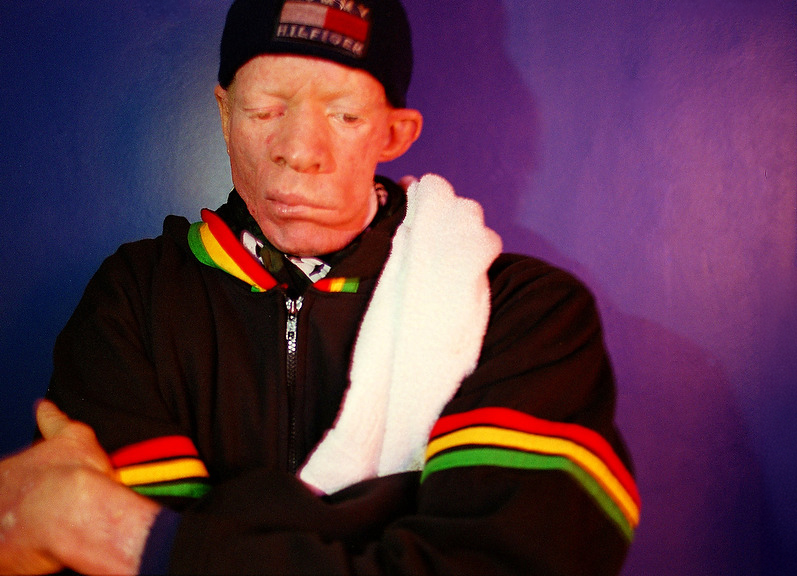 http://julianlass.com/files/gimgs/119_119yellow-man-weba-3.jpg